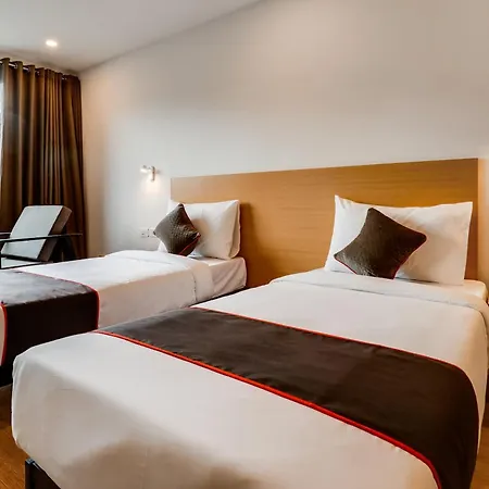 Townhouse Gandhi Hall-3