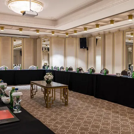 Ramada By Wyndham Istanbul Golden Horn-3