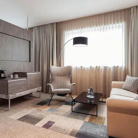 Novotel Duesseldorf Airport-2