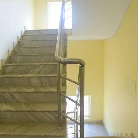 Hotel Samar Palace Near Sodala Vivek Vihar Metro Station-3