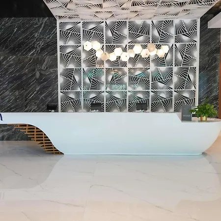 Adagio Premium The Palm-2