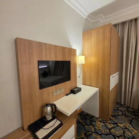 Al Madina Golden Hotel-2