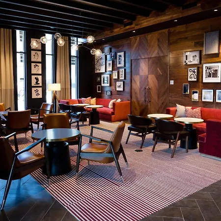 Cambria Hotel Boston Somerville-3