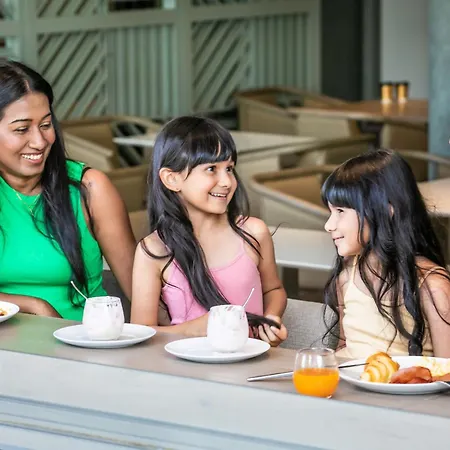 Holiday Inn & Suites Sunshine Coast, An Ihg Hotel-2