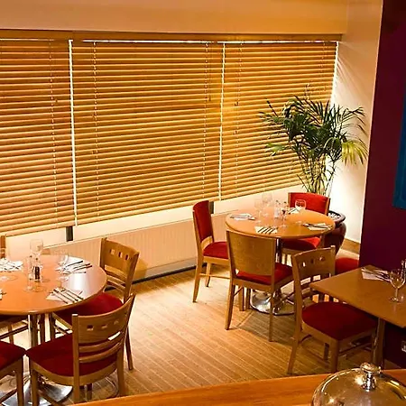 Premier Inn London Wembley Park-3