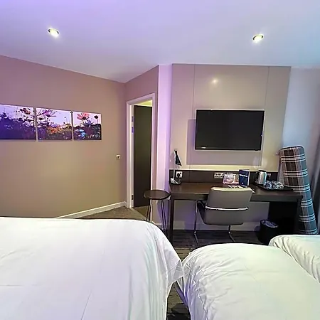 Premier Inn London Canary Wharf-2