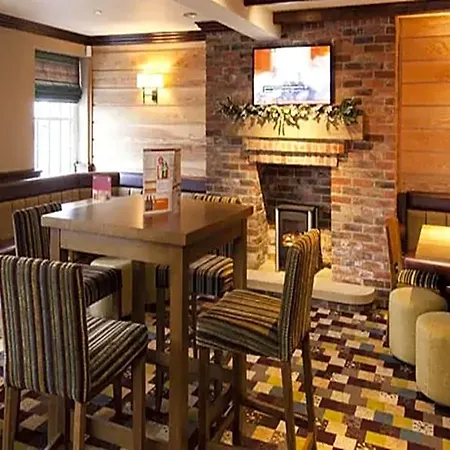 Premier Inn Poole North-3