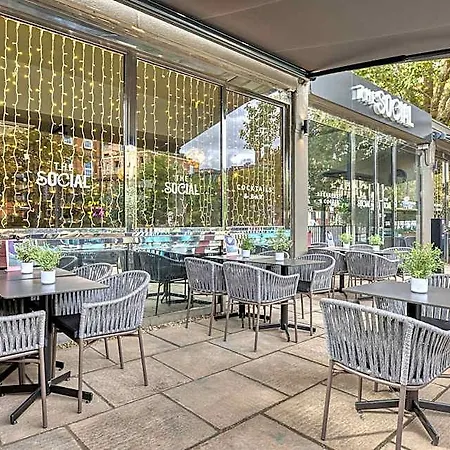 Premier Inn London Hampstead-3