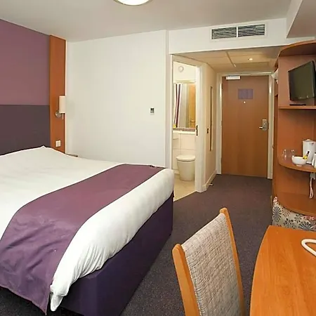 Premier Inn Derry / Londonderry-2