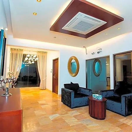 Monsoon Inn-3