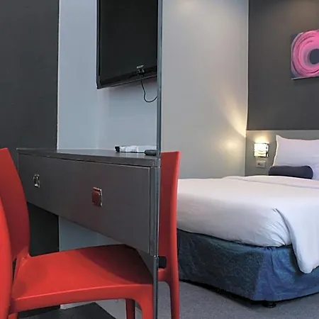 Leez Inn Malate-3