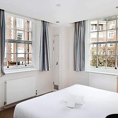 Goodenough College - University Residence-3