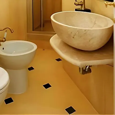 Navona Governo Vecchio Guest House-3