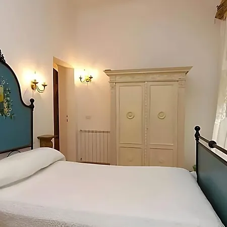 Navona Governo Vecchio Guest House-2