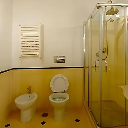 Navona Governo Vecchio Guest House-2
