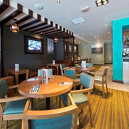 Premier Inn Middlesbrough Town Centre-2