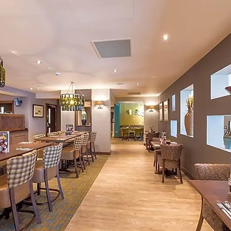 Premier Inn London Edmonton-3