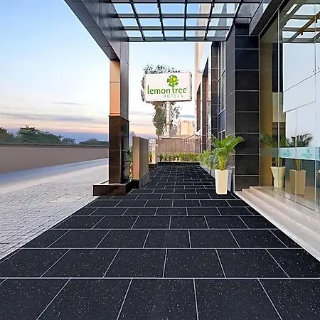 Lemon Tree Hotel Agra-2