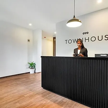 Oyo Townhouse 238 Tierra Woods Near Halasuru Metro Station-2