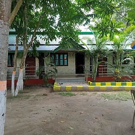 Goroomgo Green Gold Resort Lataguri-3