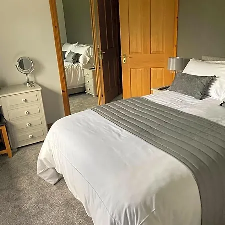 Mayfield B&B-3
