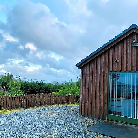 Hazelmount Self-Catering Cabin-3