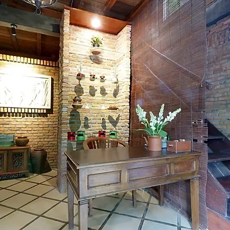Nila House, Sharia Family Home Stay By Zuzu-2