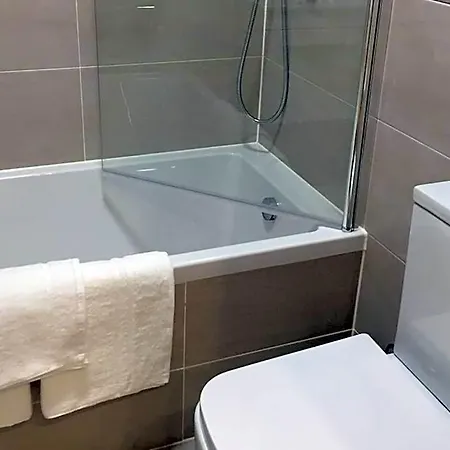 Showcase Apartments - Kimberley House-2