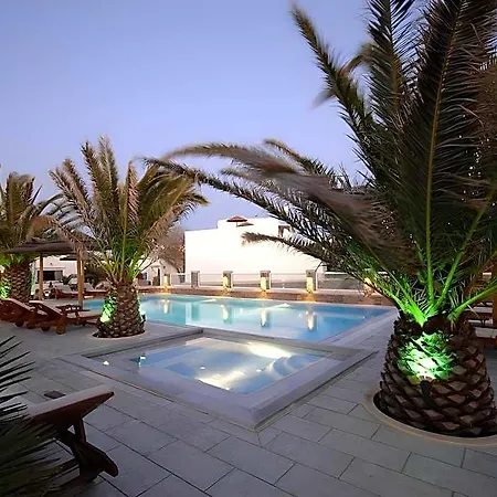 Petinaros Hotel & Studios-3