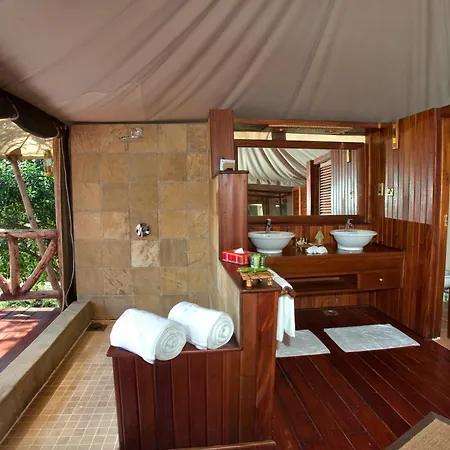 Neptune Mara Rianta Luxury Camp-2