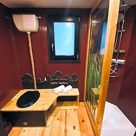 Tiny House Bigge im PIER9 Tiny House Hotel-3