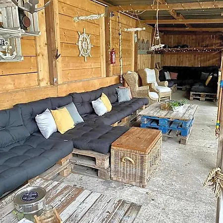 Tiny House Bigge im PIER9 Tiny House Hotel-2