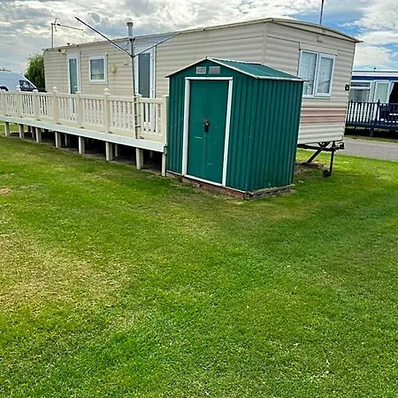 I13 The Chase Caravan Park-3