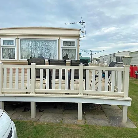 I13 The Chase Caravan Park-2