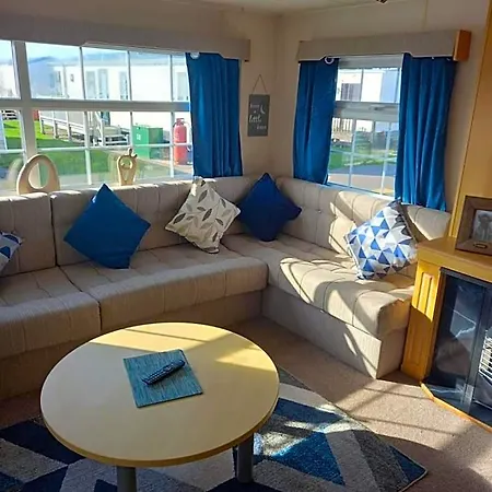 Fanfare Seaview Ingoldmells 6 Berth 3 Bedrooms Fanfare Free Wifi-3