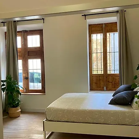 Castle View Apartments-3