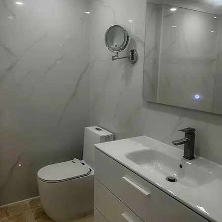 Limin Hostel Capsules-2