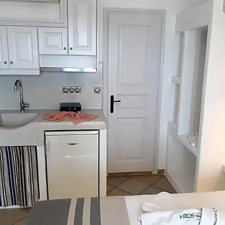 Nikos Apartments And Studios-2