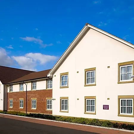 Premier Inn Peterborough North-2