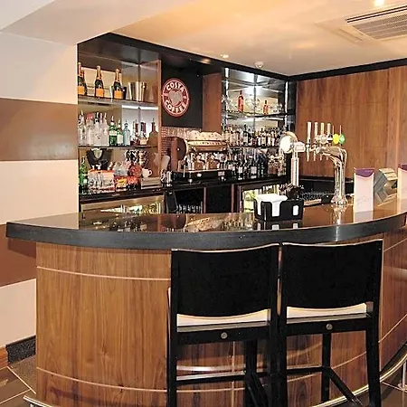 Premier Inn Bournemouth Central-3