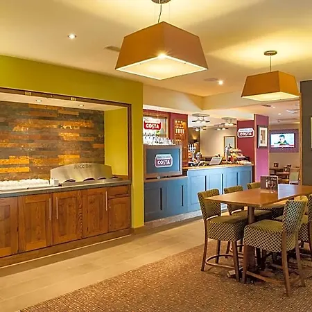 Premier Inn Worcester City Centre-2