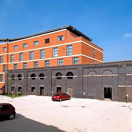 Premier Inn Wolverhampton City Centre-2