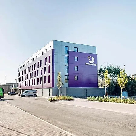 Premier Inn London Edmonton-2