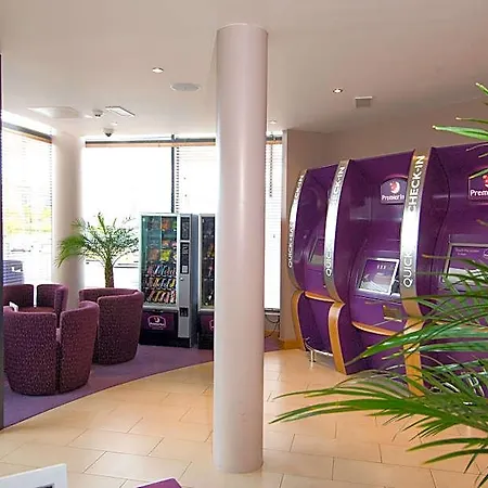 Premier Inn Doncaster Central-3