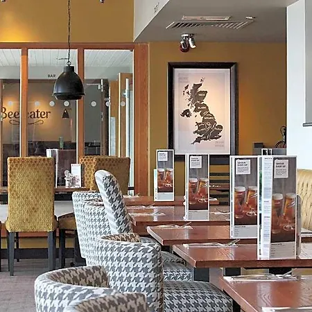 Premier Inn Torquay Seafront-3