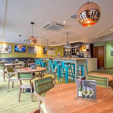Premier Inn London City-3