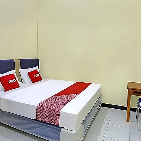 Oyo 3767 Permata House-2