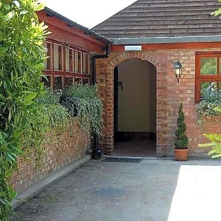 Hopbine House-3