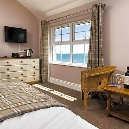 The Ship Hotel-2