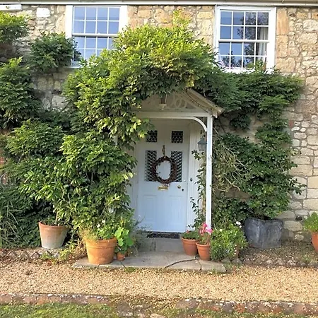 Stroud House-3